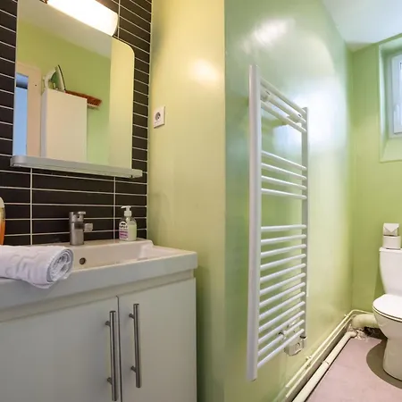 Pied-a-terre Near Bastille & Voltaire 11th Parigi